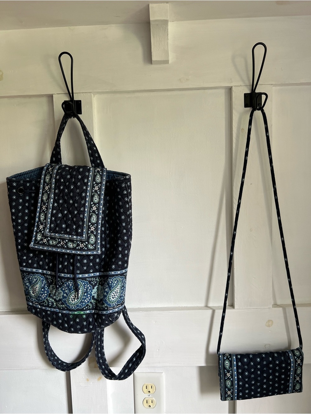Vera Bradley Vintage Seaport Navy Crossbody Wallet Handbag & Backpack
